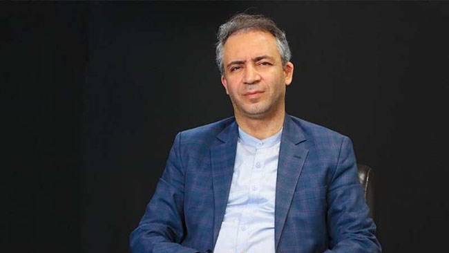 اگر سال بعد تحریم ها تشدید شود،قیمت نفت افت معنا داری داشته باشد و یا جمهوری خواهان در انتخابات آمریکا برنده شوند روند نزولی تورم متوقف می شود.