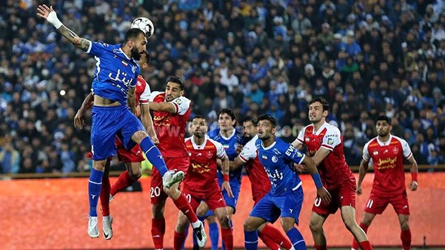 درآستانه عرضه 51 درصد از سهام پرسپولیس بار دیگر شایعات در مورد فروش بلوک51 درصدی سهام این باشگاه داغ شده است.در تازه ترین رویداد ایسنا مدعی شد بانک ملت خواستار خرید سهام پرسپولیس است.